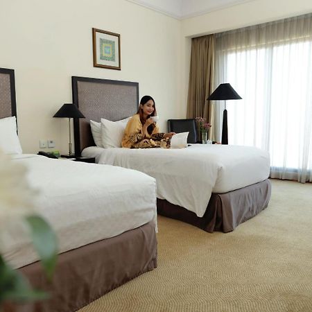 Bumi Surabaya City Resort Zewnętrze zdjęcie Deluxe Room